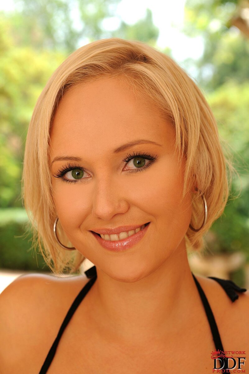 Мариетта, 24 года, 1 размер груди